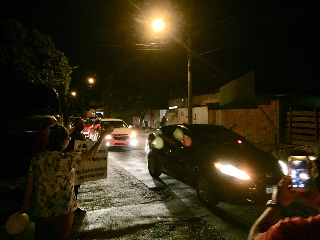 Trajeto iniciou na Rua Vearni Castro, seguiu pela Redentor e foi finalizado na Rua Batayporã com direito a palavras carinhosas e muito afeto – a distância - Foto: Divulgação